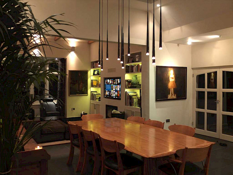 smart lighting in kitchen dinner