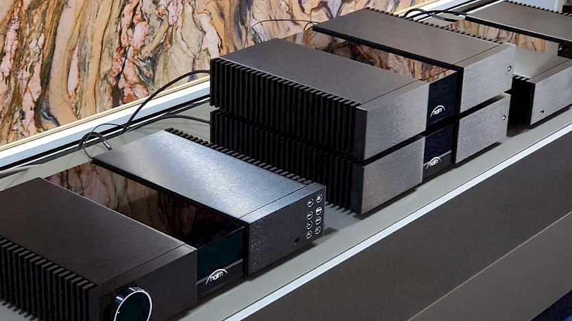 top down 300 series on spectral next hifi stand