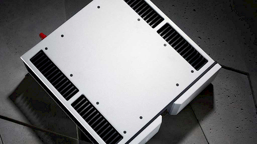 Vitus SIA-025 MKII Integrated Amplifier Signature Series top down view